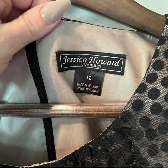 Jessica Howard Black and Beige Polka Dot Sleeveless Lined Dress - Picture 4 of 11